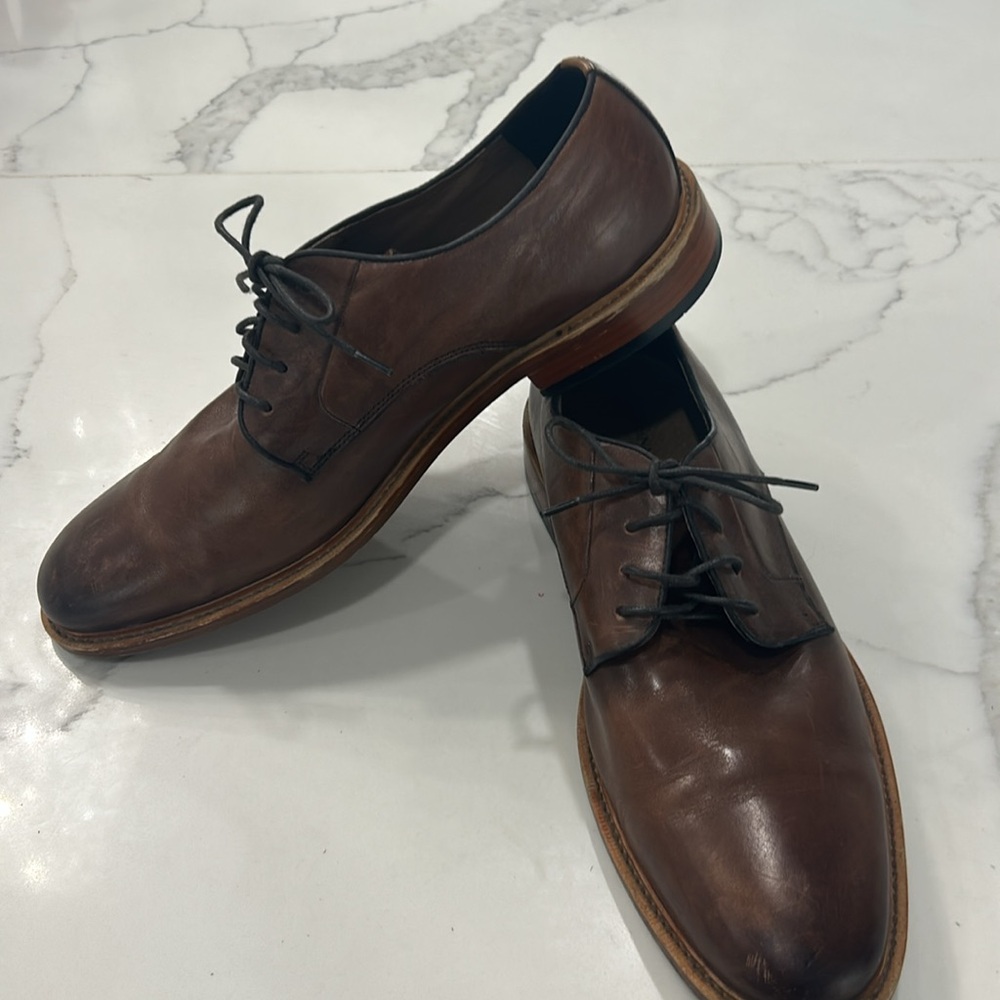 Banana Republic Ortholite Brown Shoes.‎ Size 11.5
